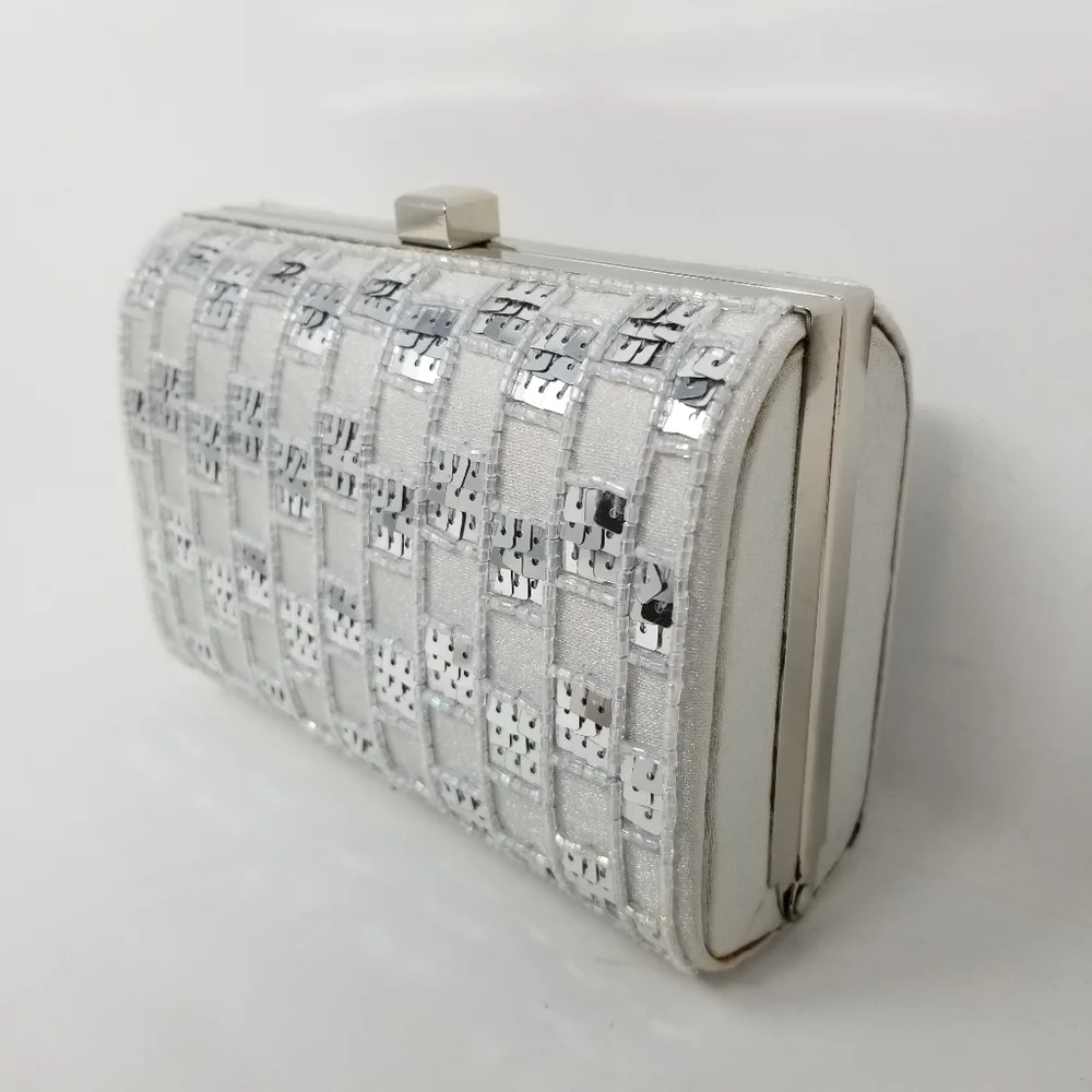 Evening Hand Bag Clutch Purse Beaded Sequin Silver Tone Frame Chain Boxy Vintage